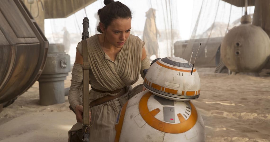 Daisy Ridley is Lynk's New Girlfriend